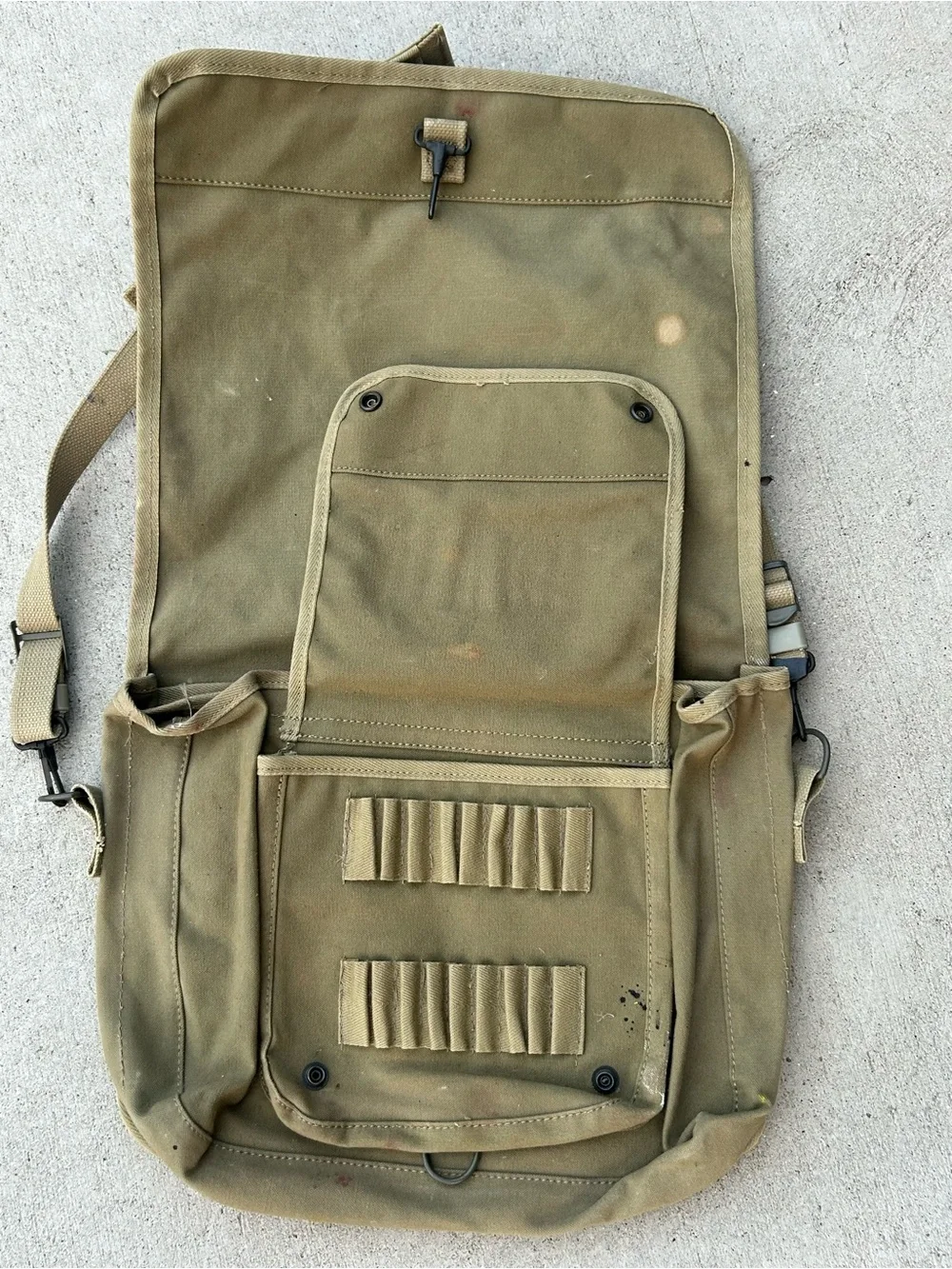 RARE! VTG BANANA REPUBLIC (California) Paratrooper ISRAELI Canvas Messenger Bag